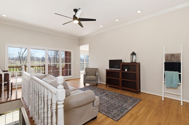 8980 Private Road 9689, West Plains, MO 65775