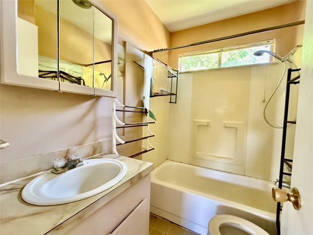 508 7th Street, Hico, TX 76457