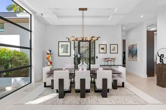 100 Royal Palm Drive, Fort Lauderdale, FL 33301