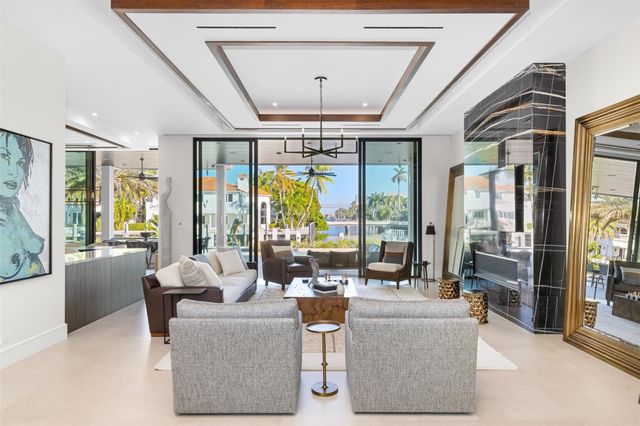 100 Royal Palm Drive, Fort Lauderdale, FL 33301