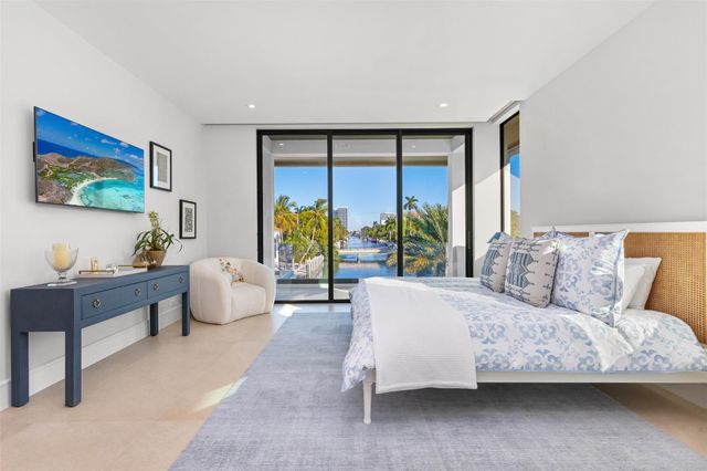 100 Royal Palm Drive, Fort Lauderdale, FL 33301