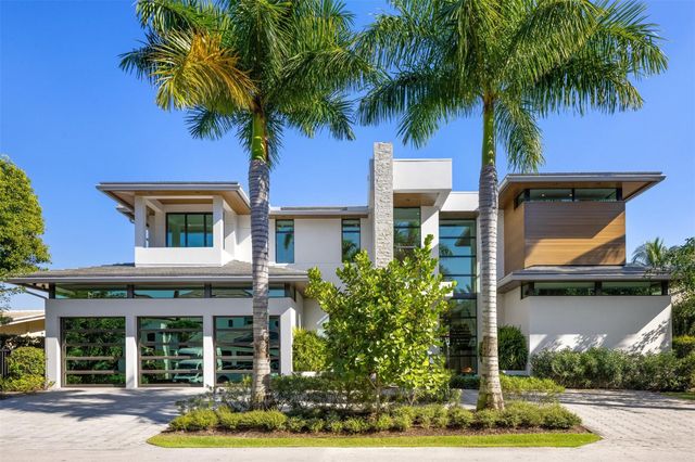 100 Royal Palm Drive, Fort Lauderdale, FL 33301