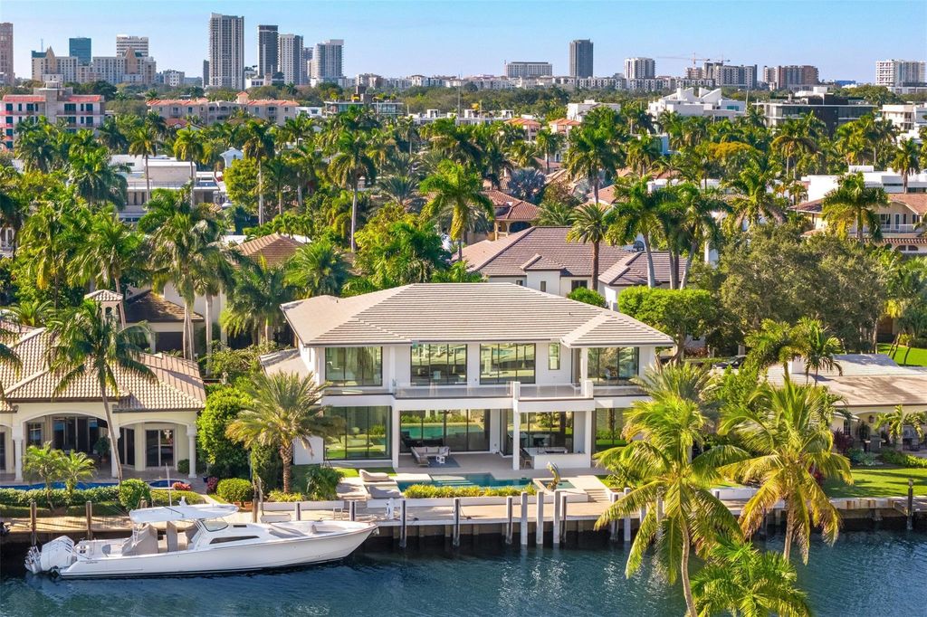 100 Royal Palm Drive, Fort Lauderdale, FL 33301