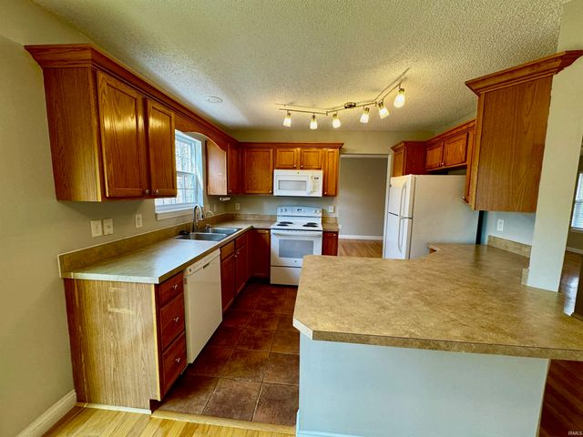 2104 S Azalea Lane, Bloomington, IN 47401