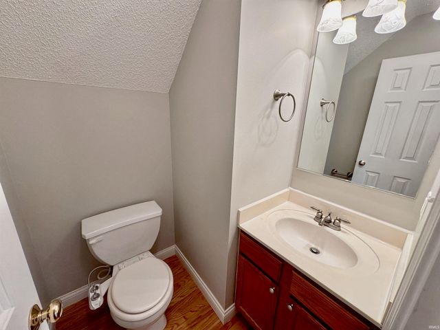 2104 S Azalea Lane, Bloomington, IN 47401