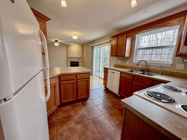 2104 S Azalea Lane, Bloomington, IN 47401