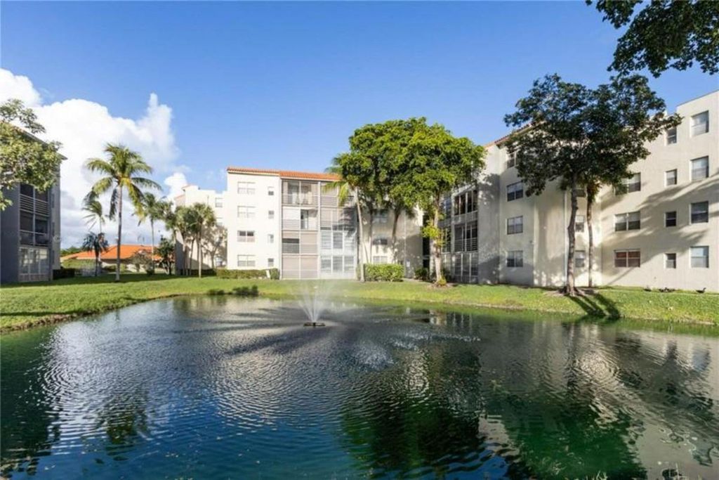 1830 SW 81 4104, North Lauderdale, FL 33068