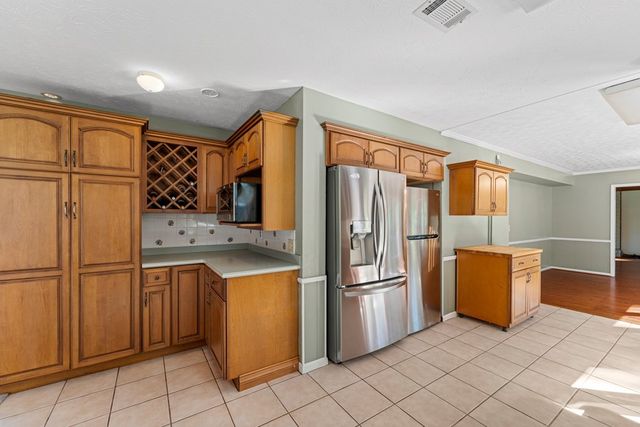 1400 Biggers Road, Columbus, GA 31904