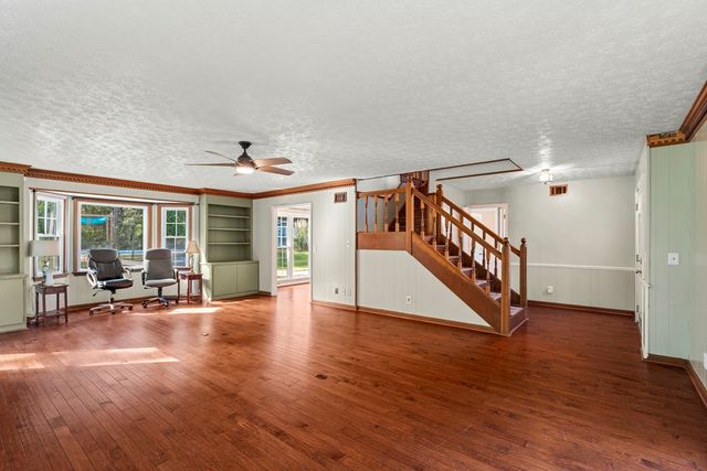 1400 Biggers Road, Columbus, GA 31904