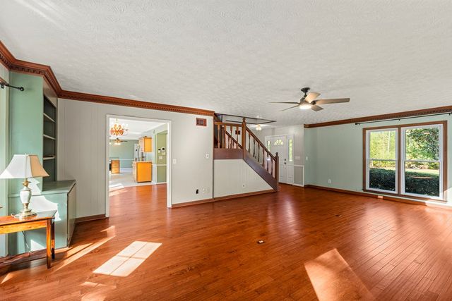 1400 Biggers Road, Columbus, GA 31904