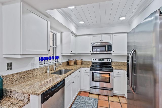 11325 Twelve Oaks Way, North Palm Beach, FL 33408