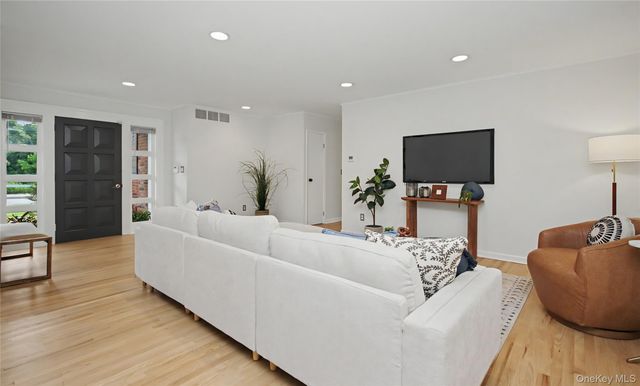 17 Talbot Avenue, Beacon, NY 12508