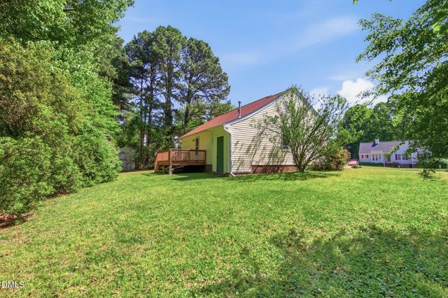 408 Birdsong Way, Holly Springs, NC 27540