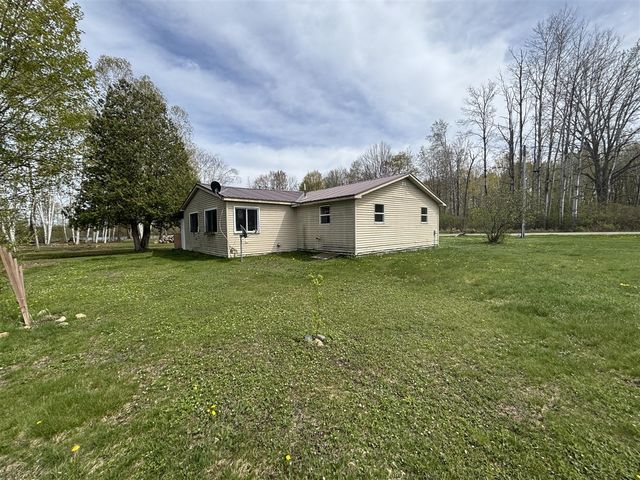 191 Haddix Boulevard 2981, Barryton, MI 49305