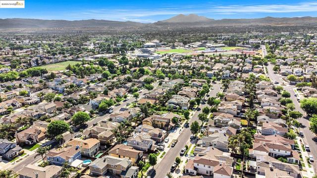 1008 Finn Way, Brentwood, CA 94513