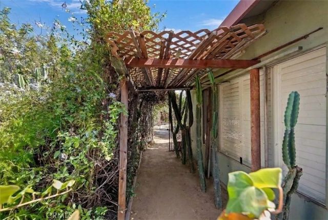 190 E Arrow, Claremont, CA 91711