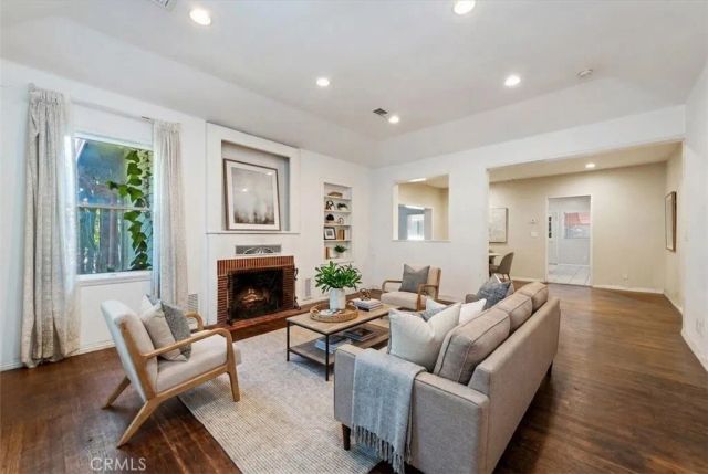 190 E Arrow, Claremont, CA 91711