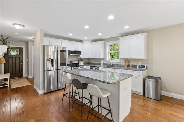 25 Second Street, Hudson, NH 03051