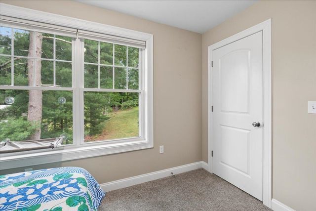 25 Second Street, Hudson, NH 03051