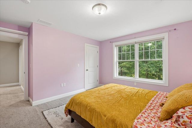 25 Second Street, Hudson, NH 03051