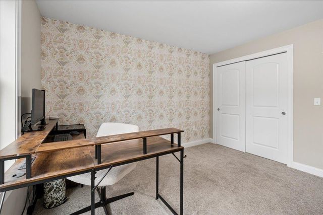 25 Second Street, Hudson, NH 03051