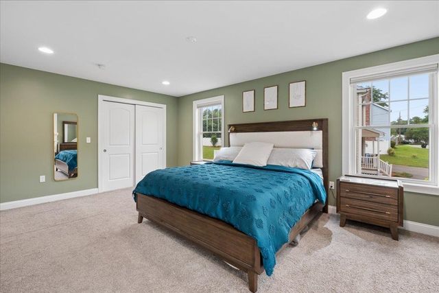 25 Second Street, Hudson, NH 03051