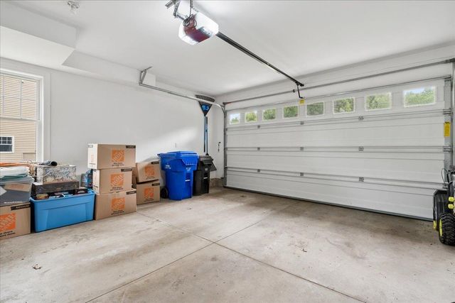 25 Second Street, Hudson, NH 03051