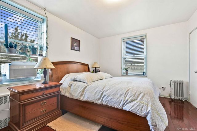 27-05 Parsons Boulevard 6F, Flushing, NY 11354