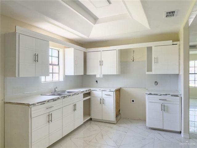 720 E Ricky Crossland, Elsa, TX 78543