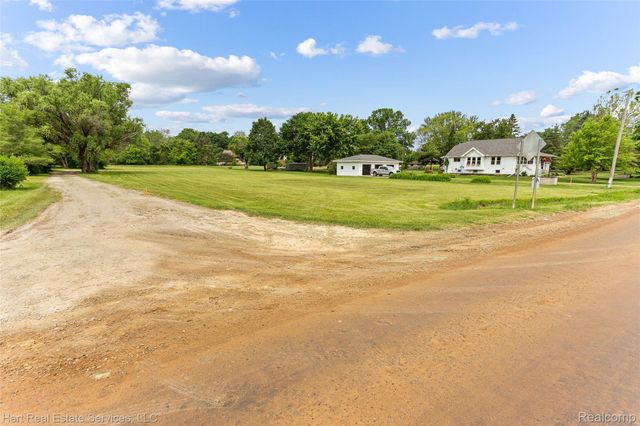 8877 N Canton Center Road, Plymouth, MI 48170
