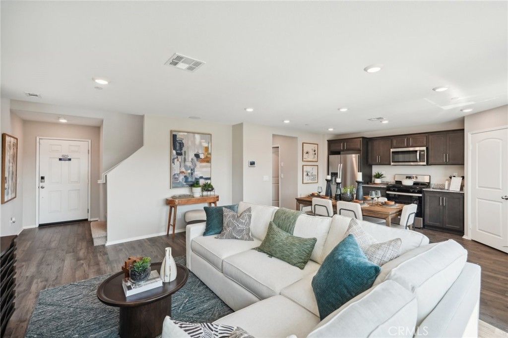 Image 8 of property listing at 14092 Larissa Street, Moreno Valley, CA 92555
