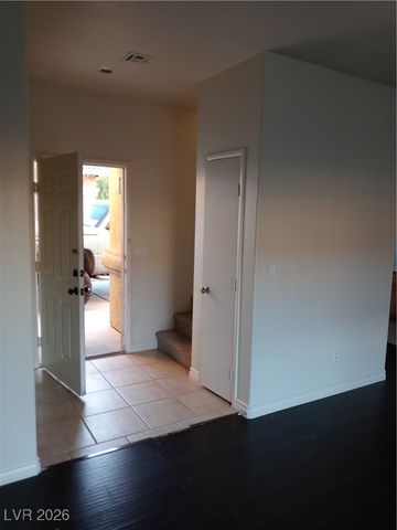 1432 Evening Song Avenue, Henderson, NV 89012