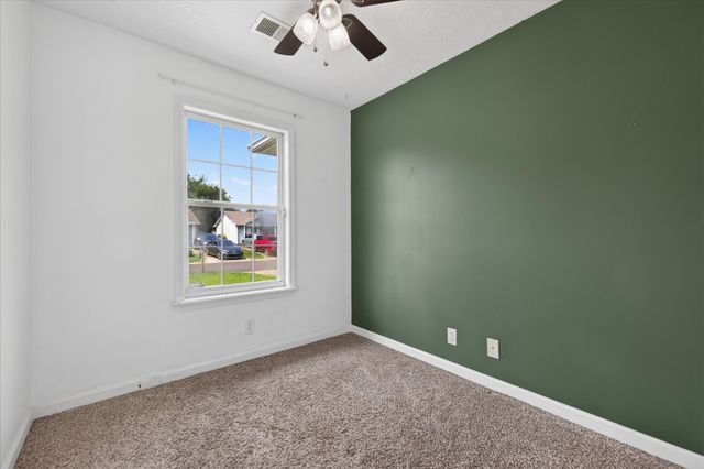 1045 Shadow Ridge Ave, Oak Grove, KY 42262