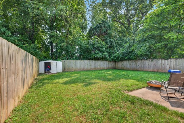 1045 Shadow Ridge Ave, Oak Grove, KY 42262