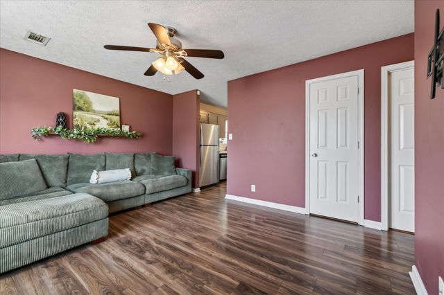 1045 Shadow Ridge Ave, Oak Grove, KY 42262