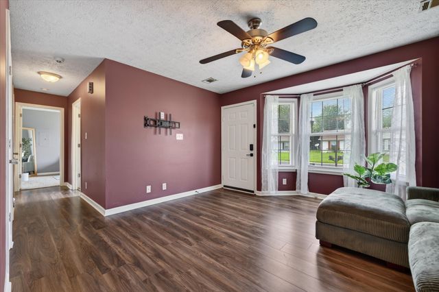 1045 Shadow Ridge Ave, Oak Grove, KY 42262