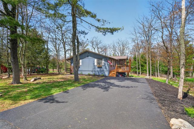 4 Picadilly Court, Rock Hill, NY 12775