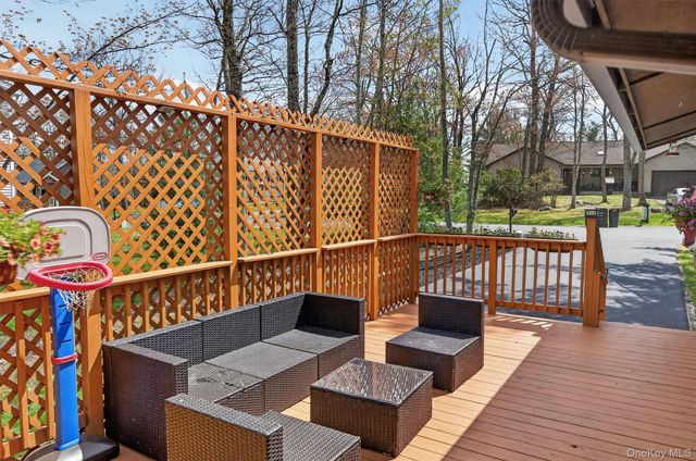 4 Picadilly Court, Rock Hill, NY 12775