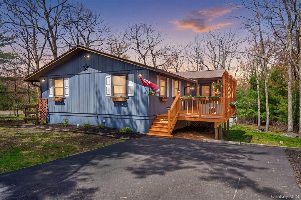 4 Picadilly Court, Rock Hill, NY 12775