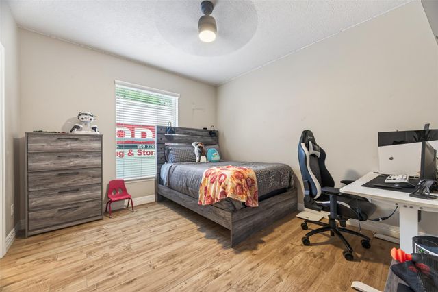 419 Box Elder Drive, Magnolia, TX 77354