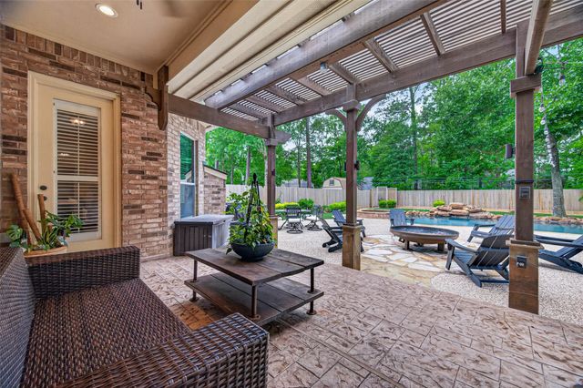 419 Box Elder Drive, Magnolia, TX 77354