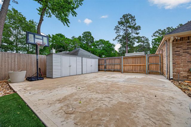 419 Box Elder Drive, Magnolia, TX 77354