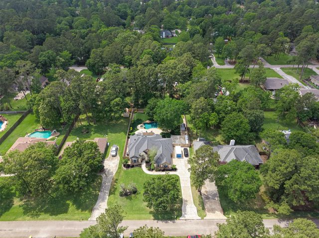 419 Box Elder Drive, Magnolia, TX 77354