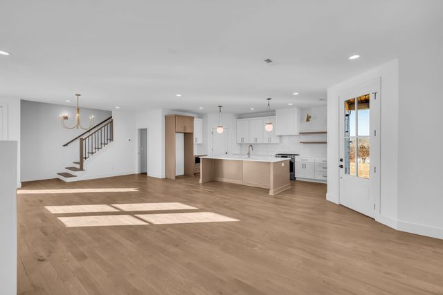 1531 E Stewarts Ln, Nashville, TN 37218