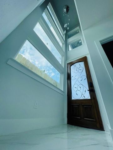 8125 Saint Louis Street, Houston, TX 77028