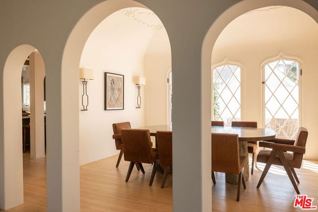 330 N Arden Boulevard, Los Angeles, CA 90004