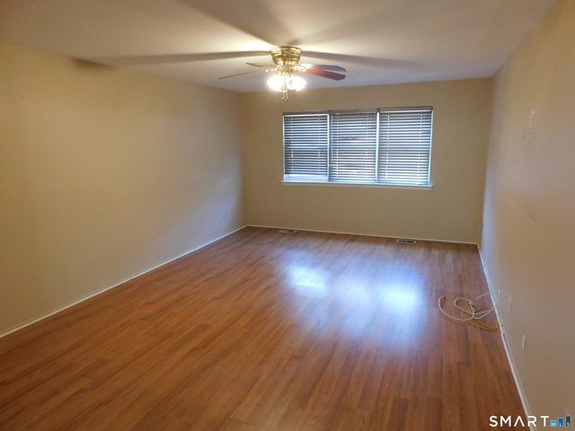 50 Greenhouse Road 10A, Bridgeport, CT 06606