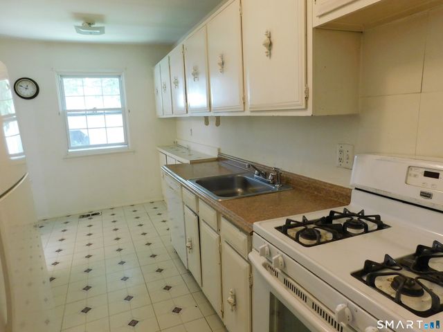 50 Greenhouse Road 10A, Bridgeport, CT 06606