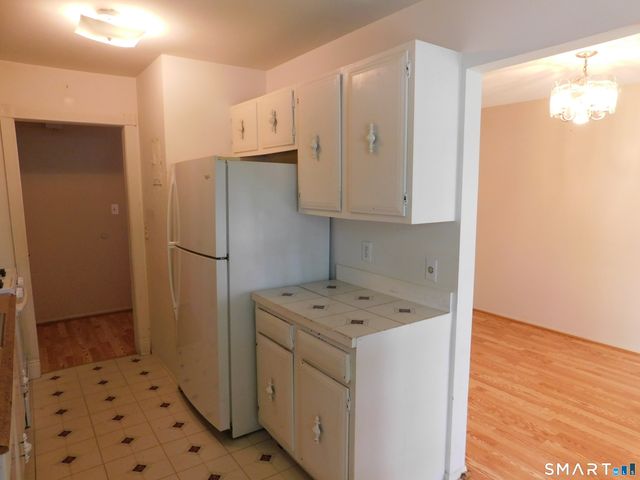 50 Greenhouse Road 10A, Bridgeport, CT 06606