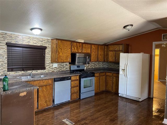 2214 Bitter Creek DR, Austin, TX 78744